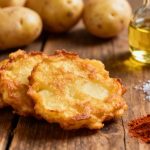 Frituras de patata crujientes y doradas: el acompañamiento perfecto