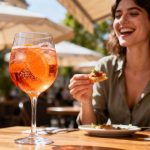 Un vermú spritz ideal para el aperitivo: tiene toques intensos de naranja y delicadas burbujas